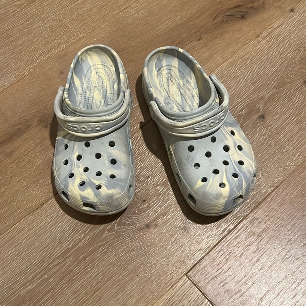 Kids Size 5 Crocs - Tie Die